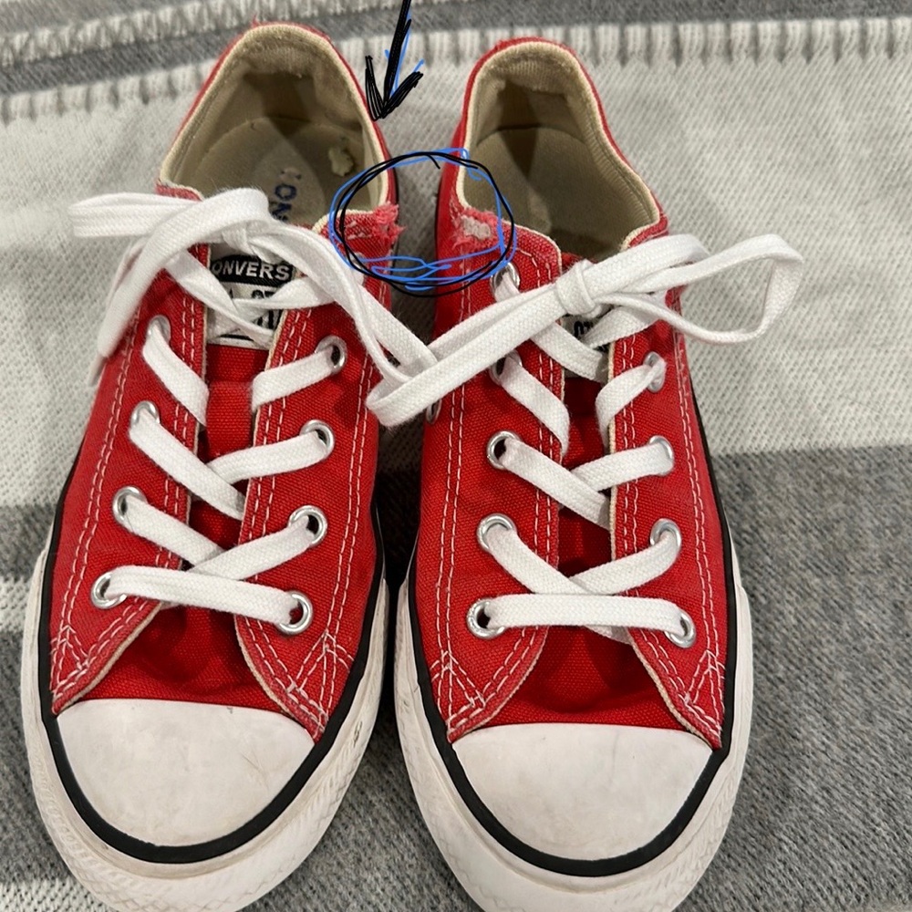 CONVERSE KIDS ALL STAR LOW TOPS SIZE 12 1/2 - Picture 14 of 14